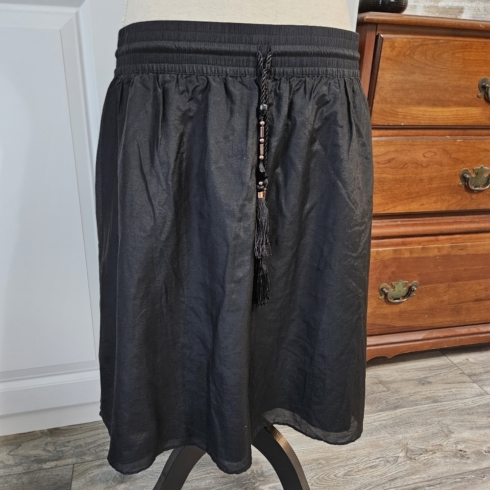 Chic Black Skirt with Tassel Detail